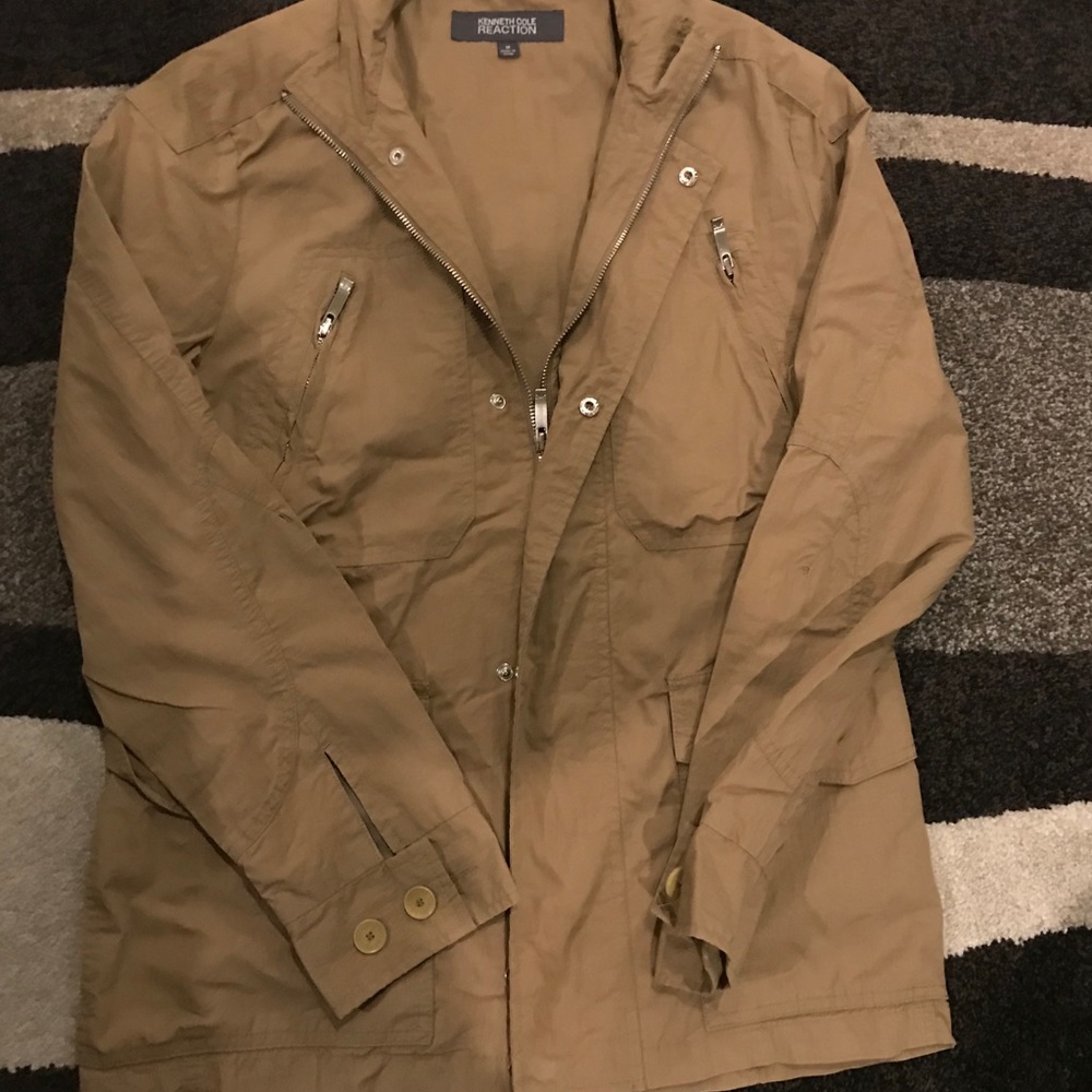 Kenneth Cole reaction size m